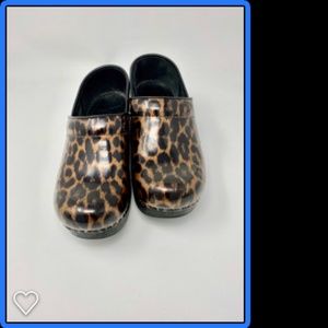 Dansko Pro Patent Leopard Print Clogs   size 35